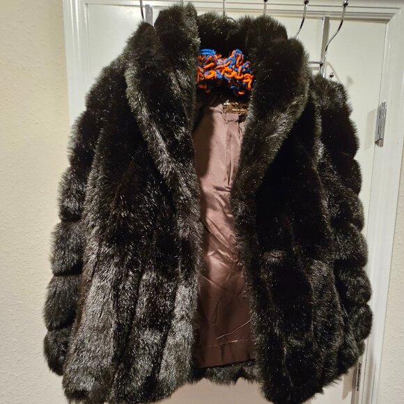 Faux fur Coat or Jacket - Picture 1 of 4